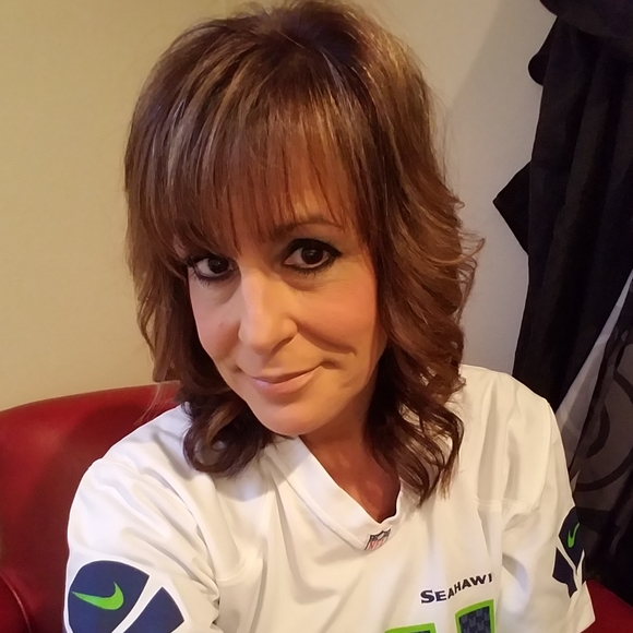 Meet your Posher, Melissia - Picture 1 of 2